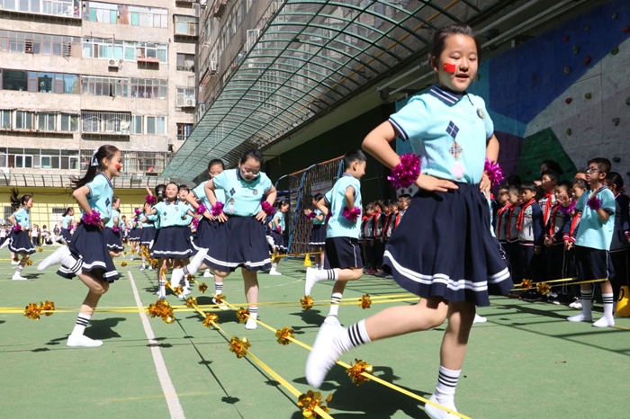 现中规中矩